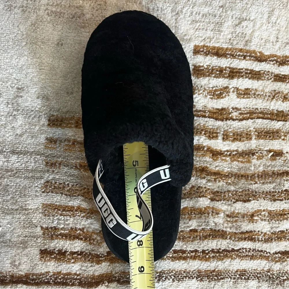 UGG Black Fluff Yeah Clog Plush Slippers (Kids 1-2?)